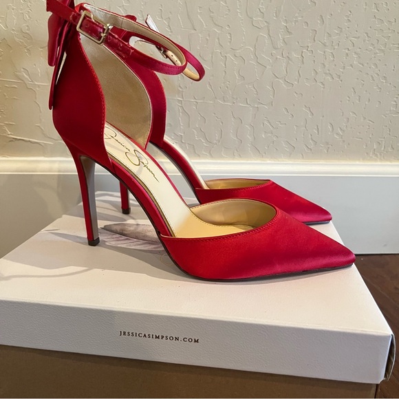 Jessica Simpson Red Satin Heels with Bow - Picture 2 of 12